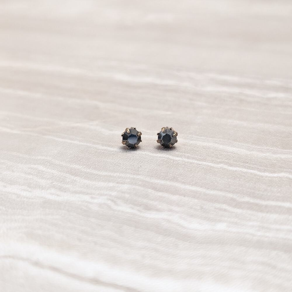 Vintage Stud Earrings Dark Reflective Gem & Gold Tone - Small
